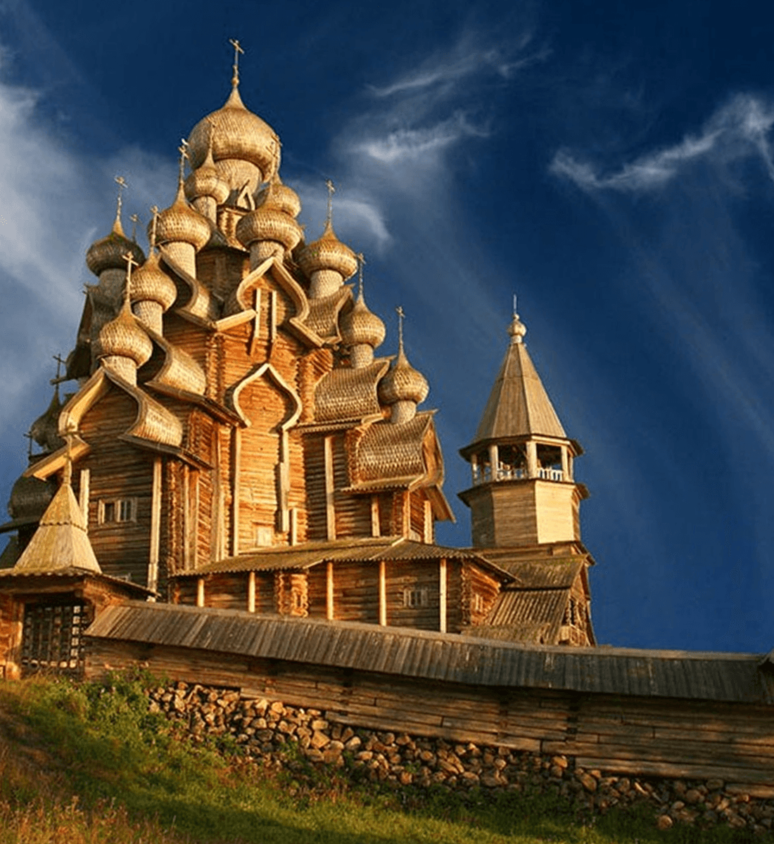 Honeymoon in Russia: Wedding Trip Routes for History Lovers