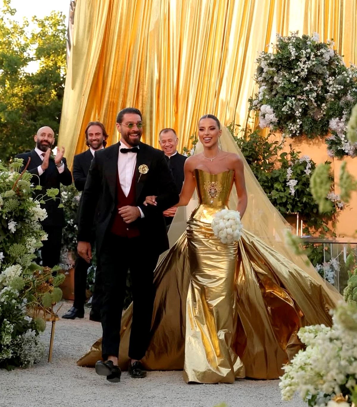 Год Красной Лошади 2026 Идеи Для Красной Свадьбы 14